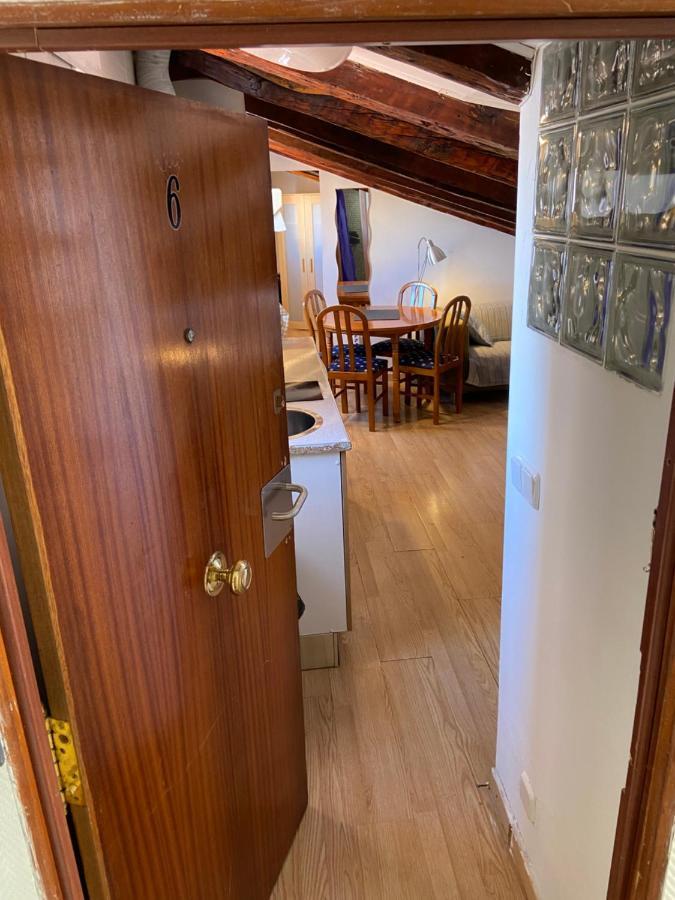 Calle Embajadores - Apart 4 Pax Pza Cascorro Madrid Exterior photo